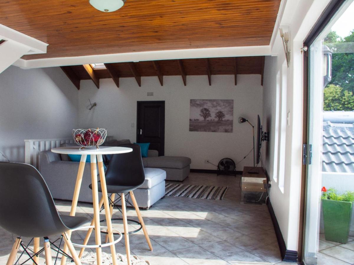 Zwelakho Furnished Apartments The Cube Johannesburgo Exterior foto