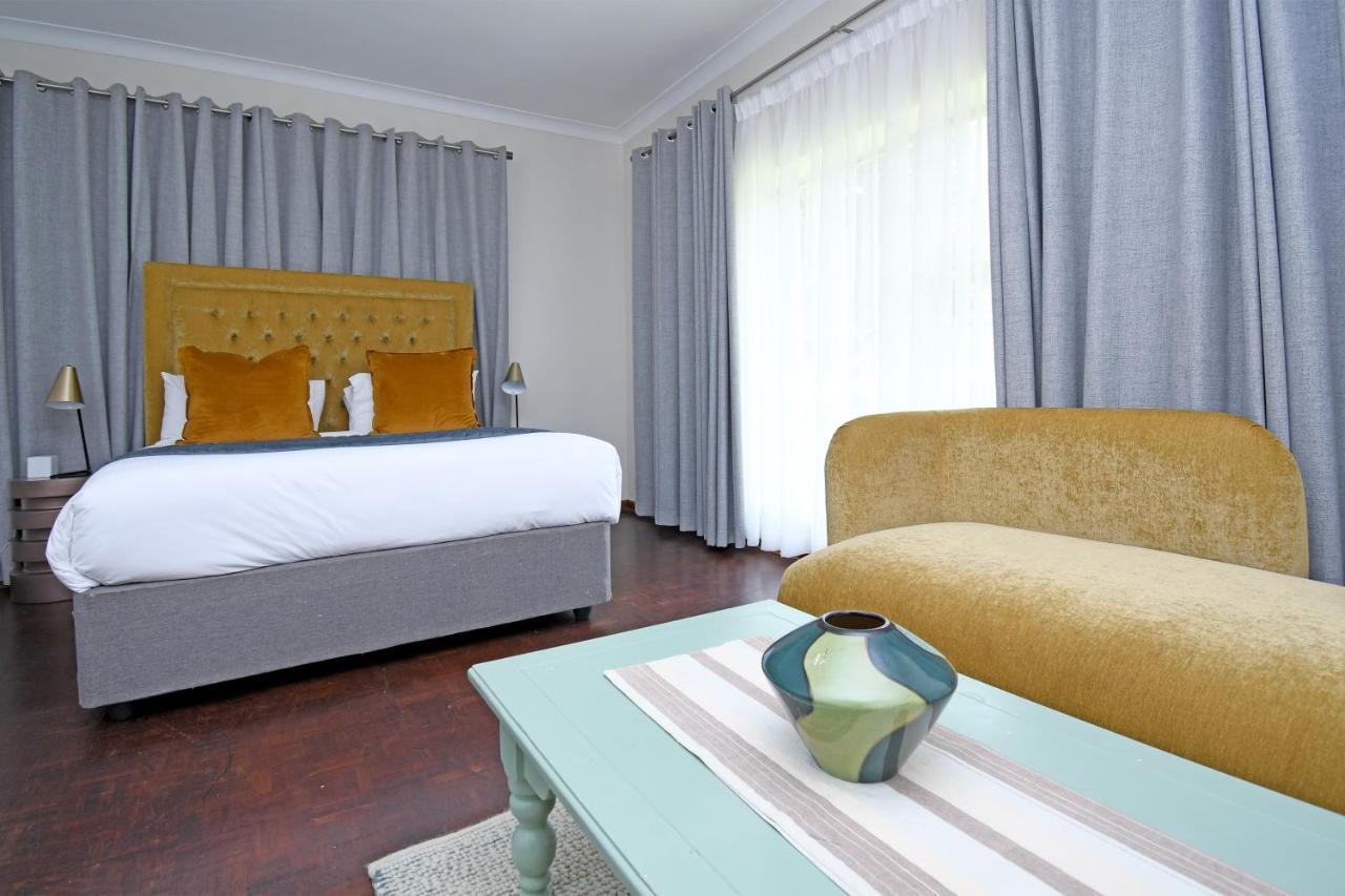 Zwelakho Furnished Apartments The Cube Johannesburgo Exterior foto